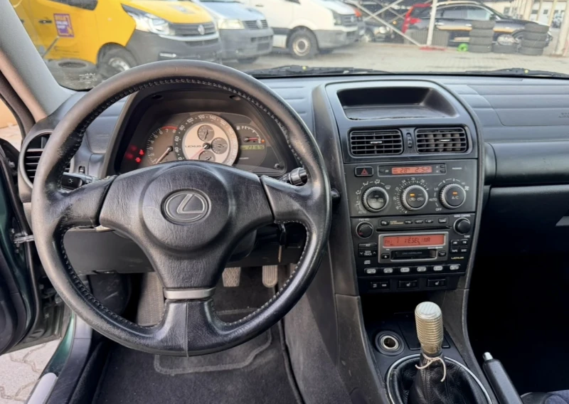 Lexus IS 200 i, снимка 7 - Автомобили и джипове - 51514891