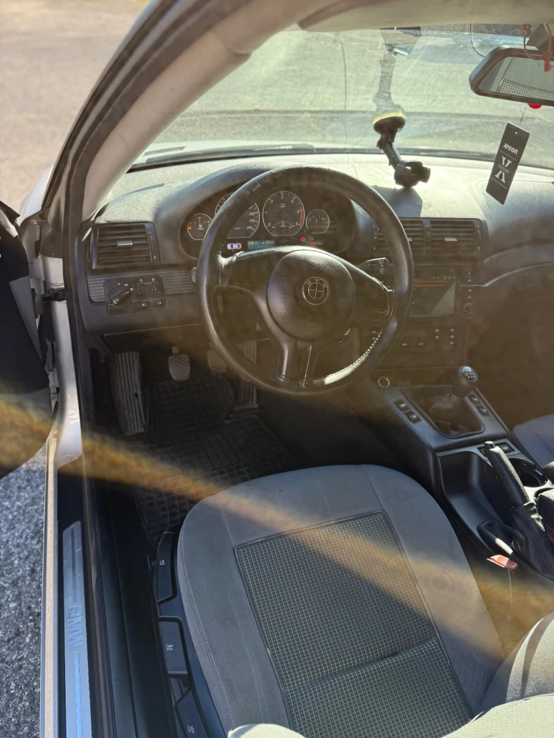 BMW 320 Facelift , снимка 10 - Автомобили и джипове - 52238277