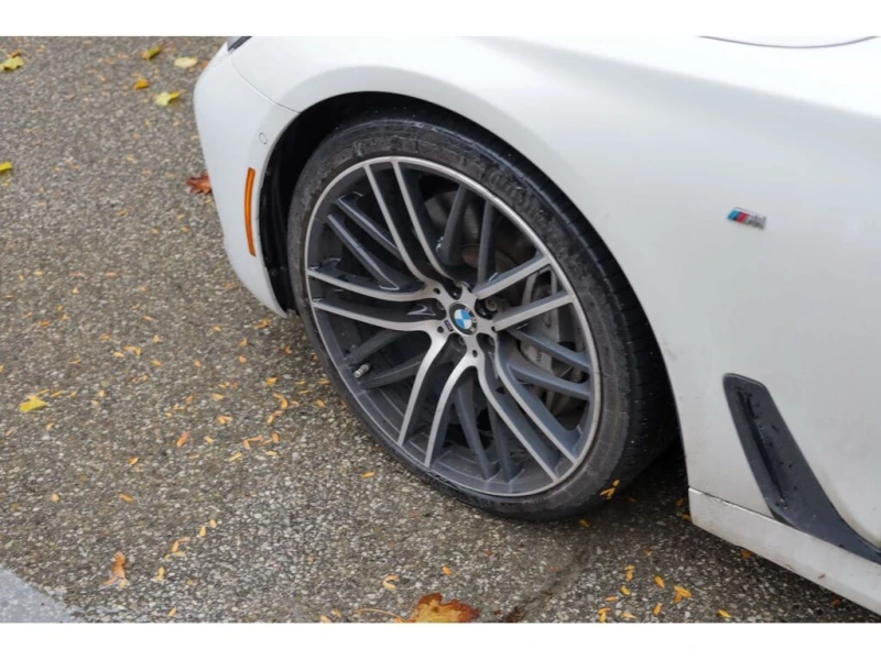 BMW 750 * 750i xDrive Sedan * CARFAX * ЦЕНА ДО БГ, снимка 3 - Автомобили и джипове - 52786724