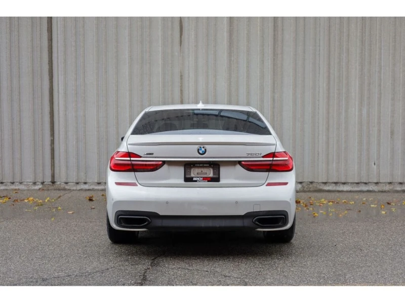 BMW 750 * 750i xDrive Sedan * CARFAX * ЦЕНА ДО БГ, снимка 5 - Автомобили и джипове - 52786724