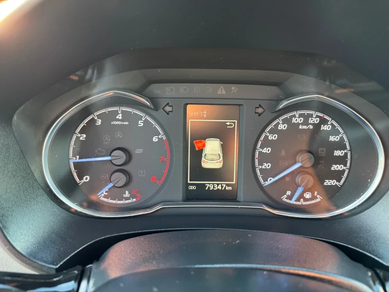 Toyota Yaris 1.0 79.000km, снимка 8 - Автомобили и джипове - 52805909