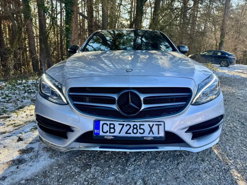 Mercedes-Benz C 300 AMG 4-MATIC, снимка 2 - Автомобили и джипове - 52946330