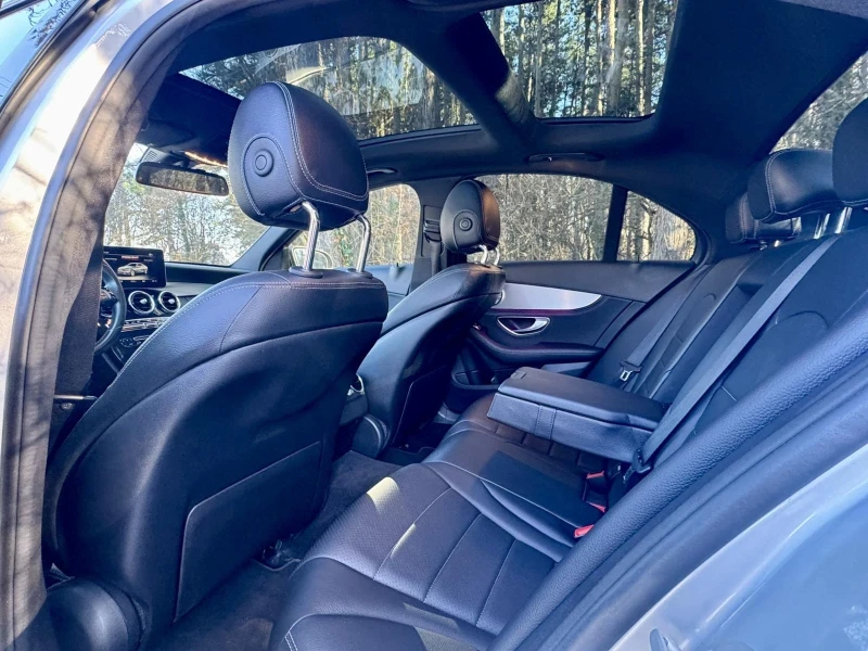 Mercedes-Benz C 300 AMG 4-MATIC, снимка 10 - Автомобили и джипове - 52946330