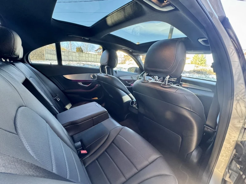 Mercedes-Benz C 300 AMG 4-MATIC, снимка 13 - Автомобили и джипове - 52946330