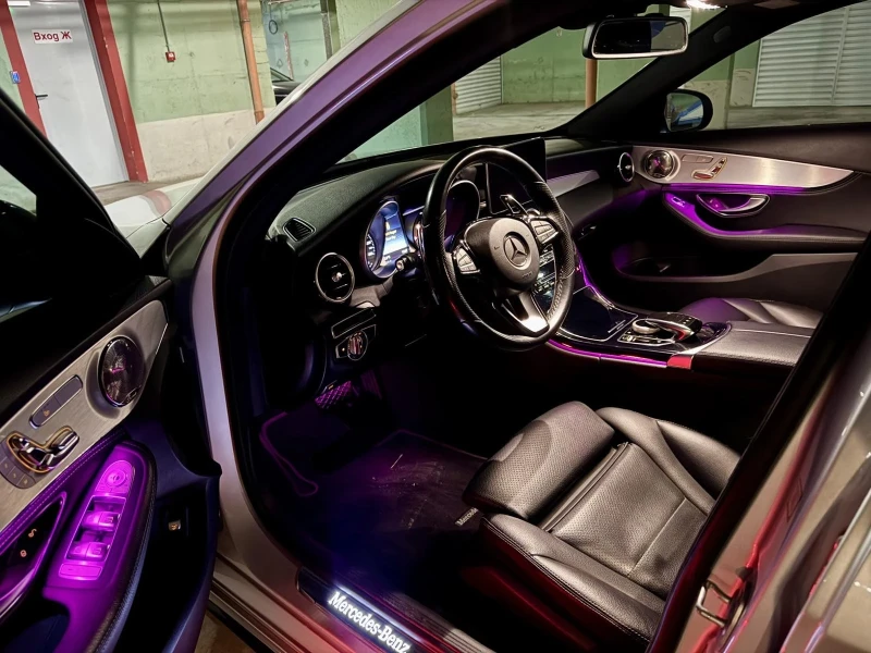 Mercedes-Benz C 300 AMG 4-MATIC, снимка 15 - Автомобили и джипове - 52946330