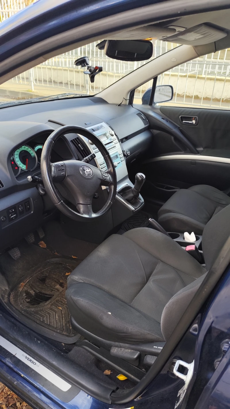 Toyota Corolla verso, снимка 4 - Автомобили и джипове - 53114336