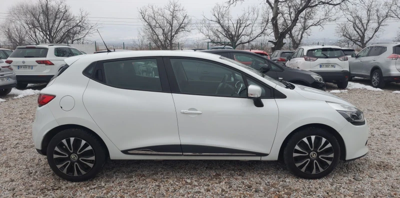 Renault Clio 1.2 i, снимка 7 - Автомобили и джипове - 53342943