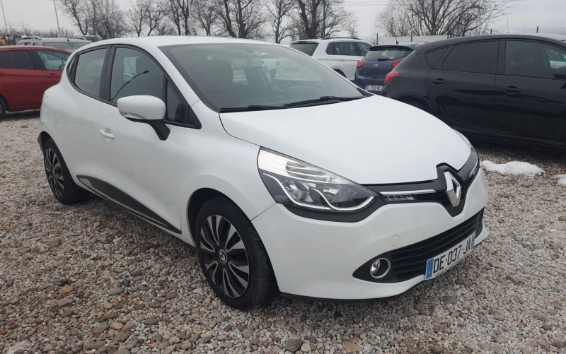 Renault Clio 1.2 i, снимка 8 - Автомобили и джипове - 53342943