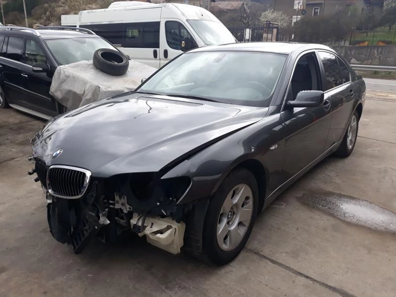 BMW 730, снимка 14 - Автомобили и джипове - 36495281