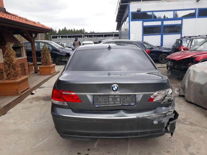 BMW 730, снимка 13 - Автомобили и джипове - 36495281