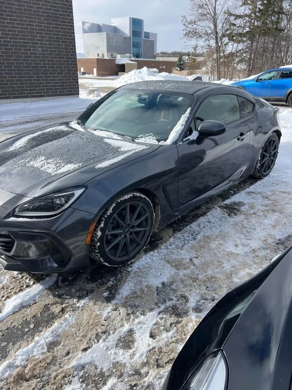 Subaru BRZ SPORT TECH | РЪЧНА | АВТОФИНАНСИРАНЕ, снимка 2 - Автомобили и джипове - 53350334