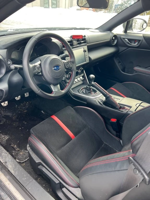 Subaru BRZ SPORT TECH | РЪЧНА | АВТОФИНАНСИРАНЕ, снимка 6 - Автомобили и джипове - 53350334