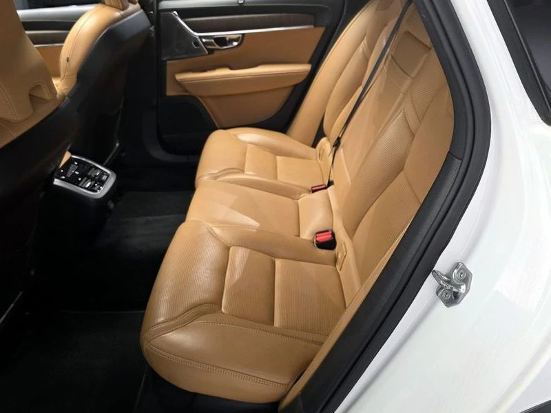 Volvo V90 B5 Pro AWD| 250к.с.| ВКЛ.ТЕХНОТЕСТ, снимка 12 - Автомобили и джипове - 55401303