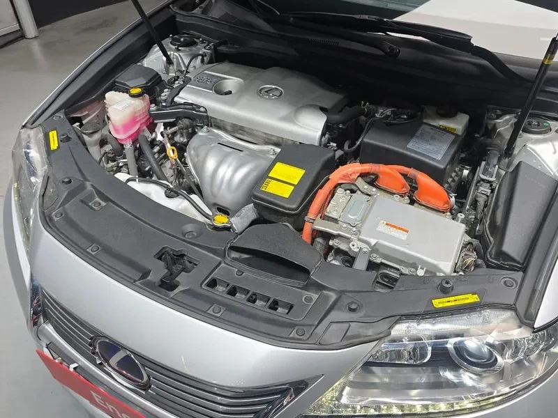 Lexus ES 300 Supreme XV60 Хибрид, снимка 13 - Автомобили и джипове - 55523447