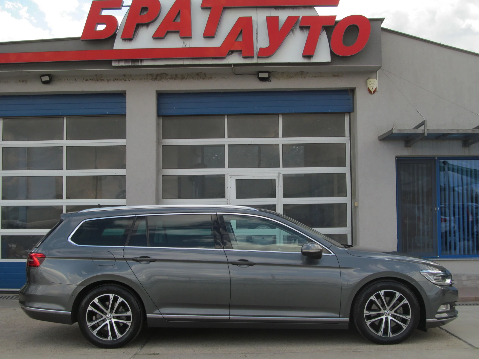 VW Passat 2.0TDI/HIGH-LINE/FULL - изображение 5