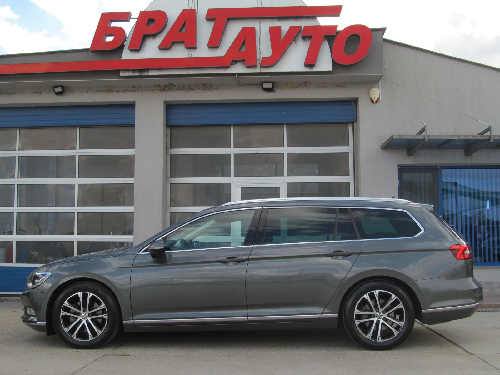 VW Passat 2.0TDI/HIGH-LINE/FULL - изображение 6