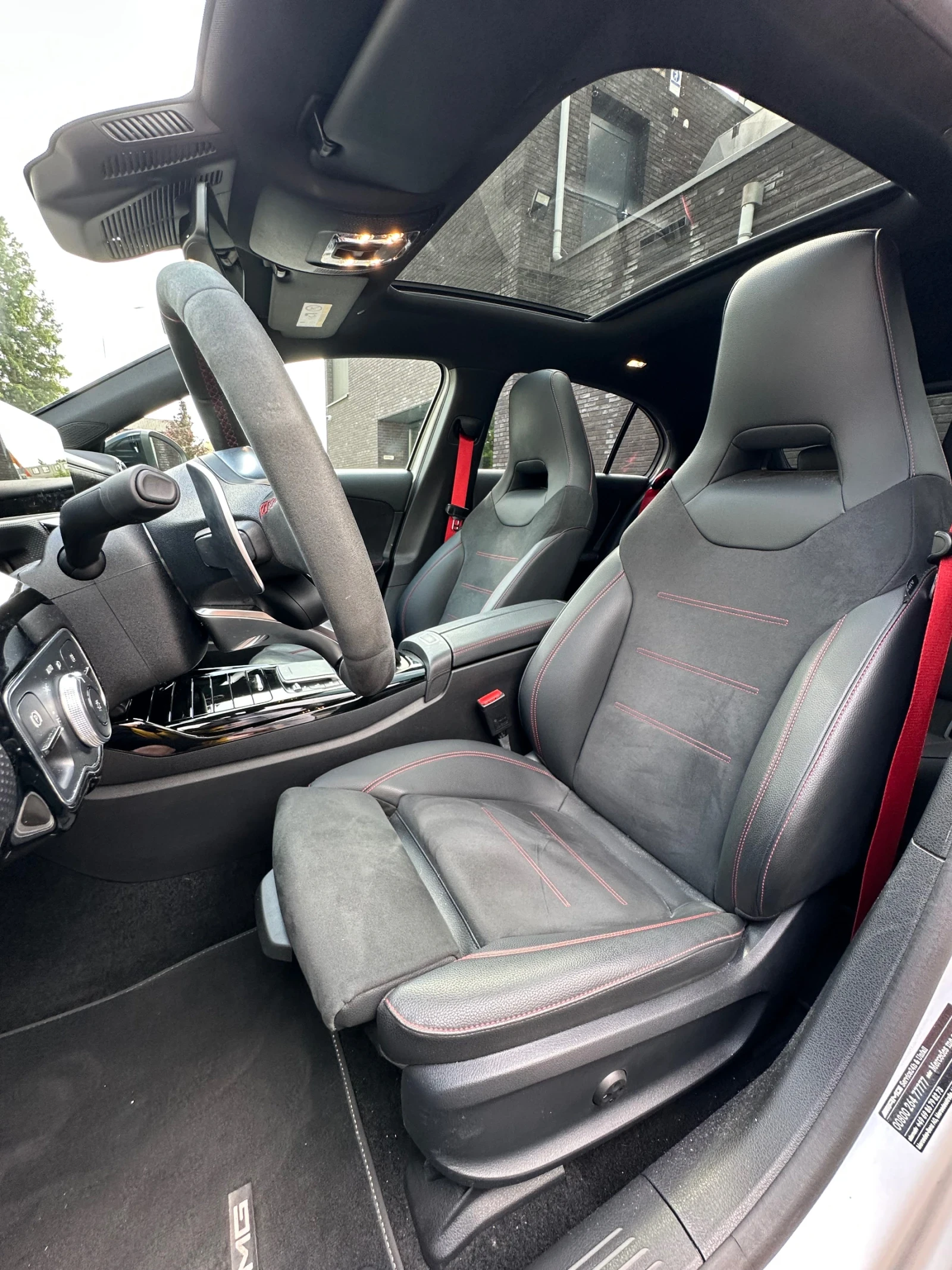 Mercedes-Benz A 35 AMG 4Matic / с гаранция до 08/2026 - изображение 10