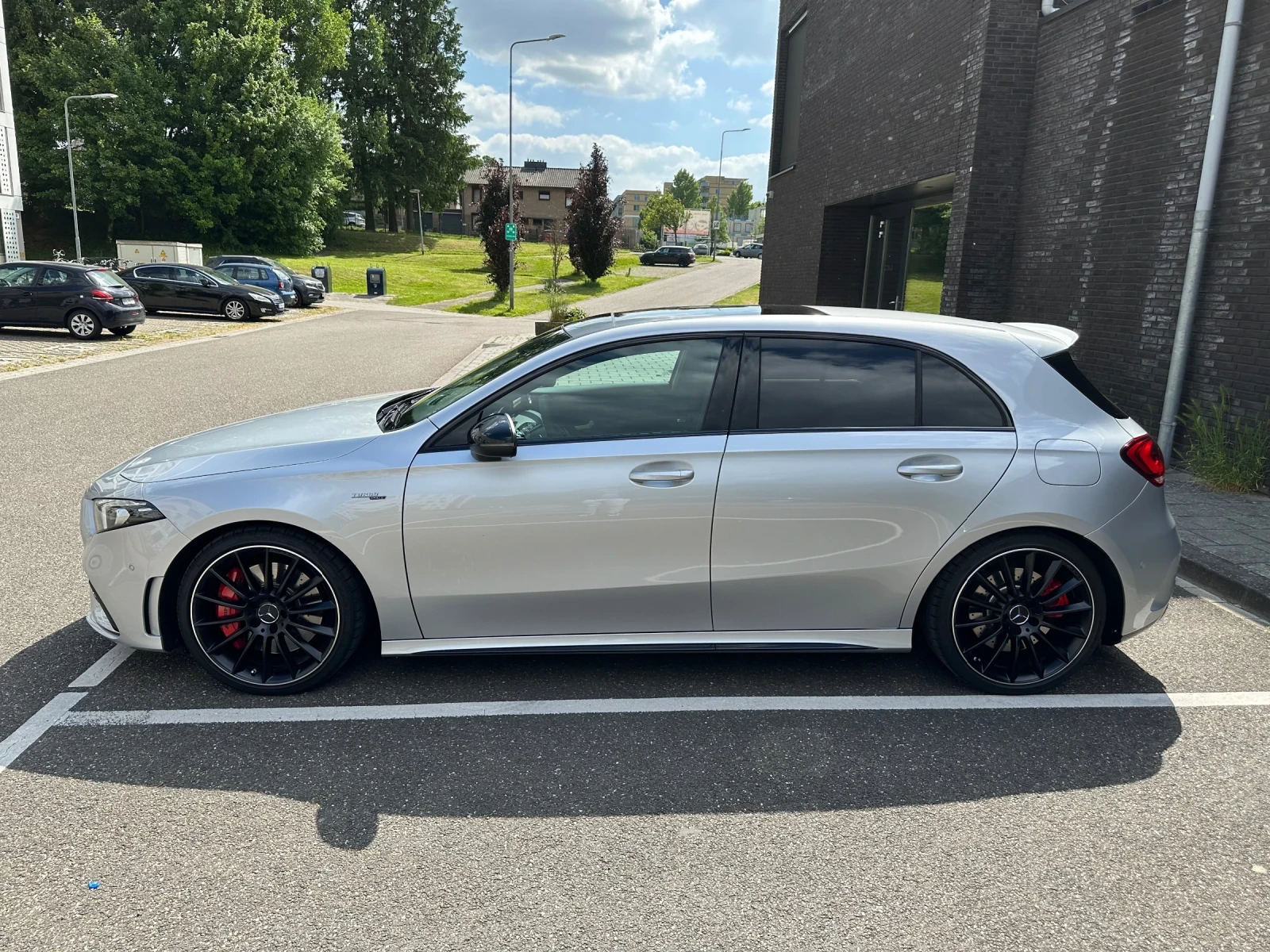 Mercedes-Benz A 35 AMG 4Matic / с гаранция до 08/2026 - изображение 5