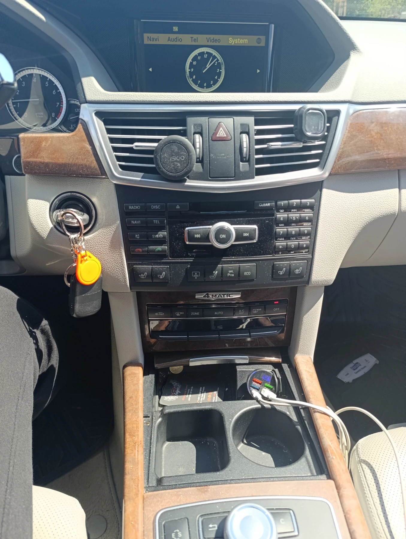 Mercedes-Benz E 350 4matic, benzine  | Mobile.bg — изображение 11