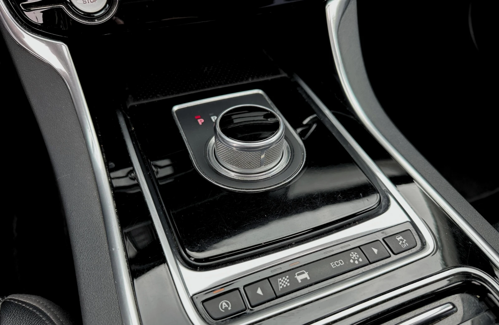 Jaguar Xf 2.0D |   |  | Mobile.bg   14