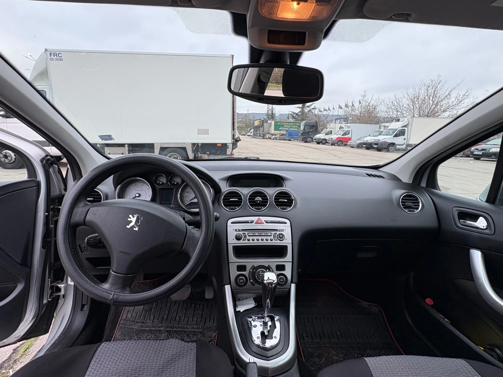 Peugeot 308  - изображение 9