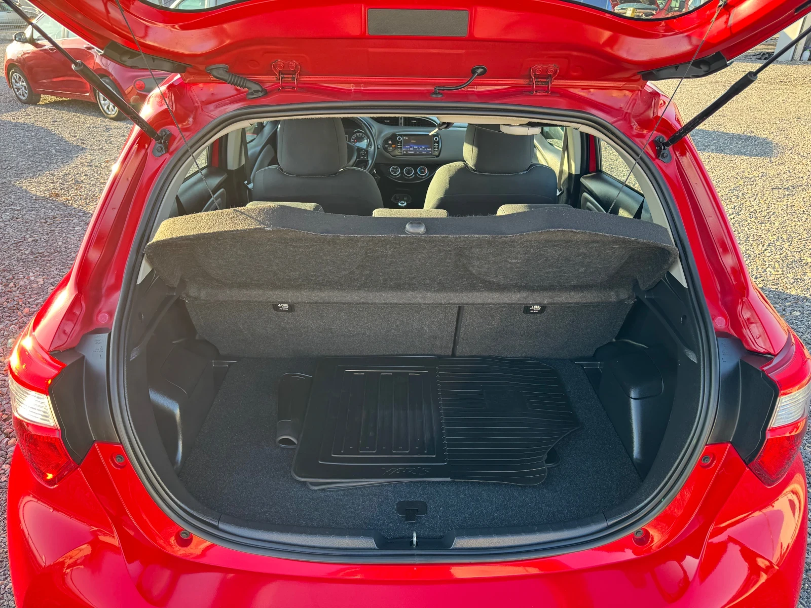 Toyota Yaris 1.0 79.000km | Mobile.bg � ����������� 16