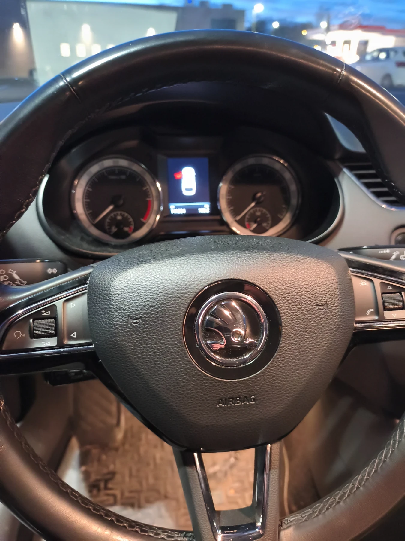 Skoda Octavia 2.0 TDI 150P.S РЕАЛНИ КИЛОМЕТРИ гаранция  - изображение 6