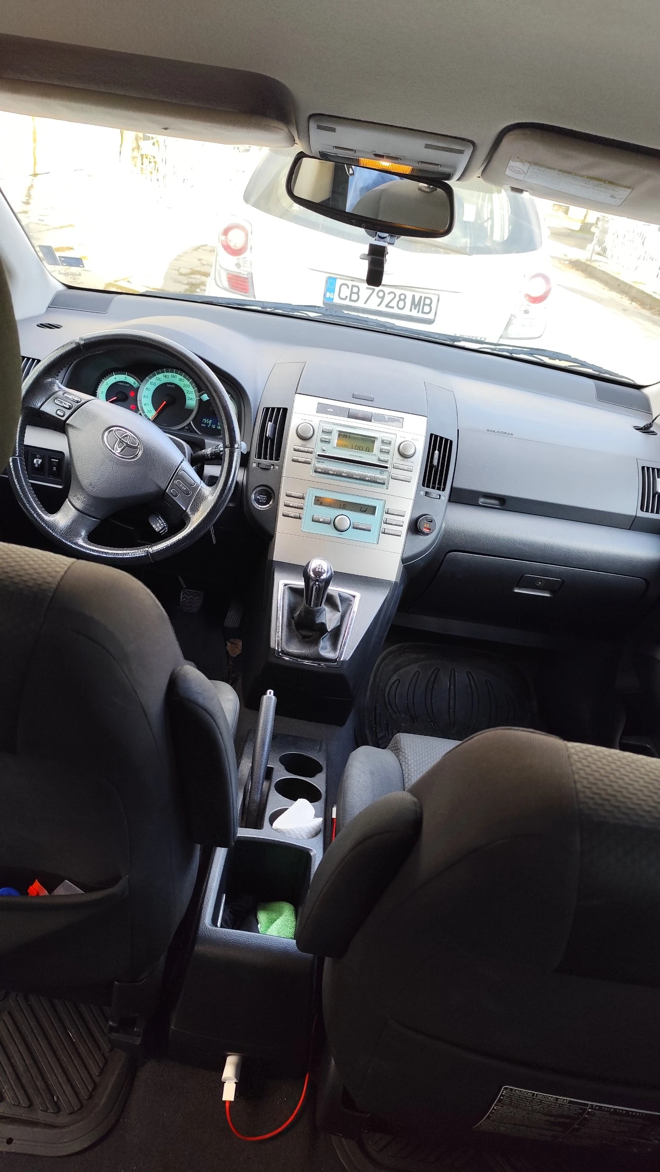 Toyota Corolla verso  - изображение 7