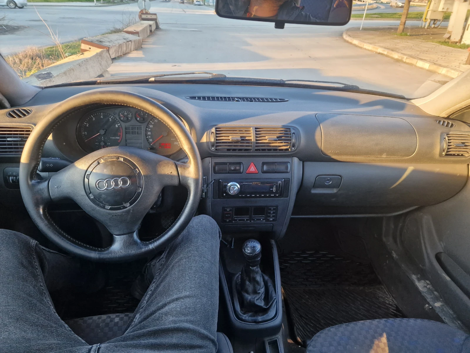 Audi A3 1.6i с газ - изображение 5