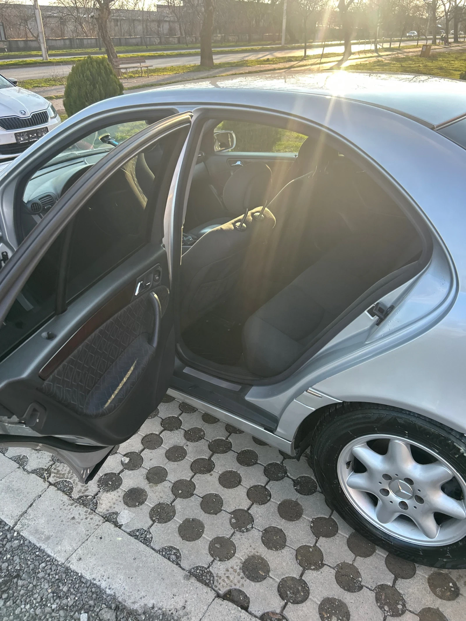Mercedes-Benz C 220 | Mobile.bg � ����������� 6
