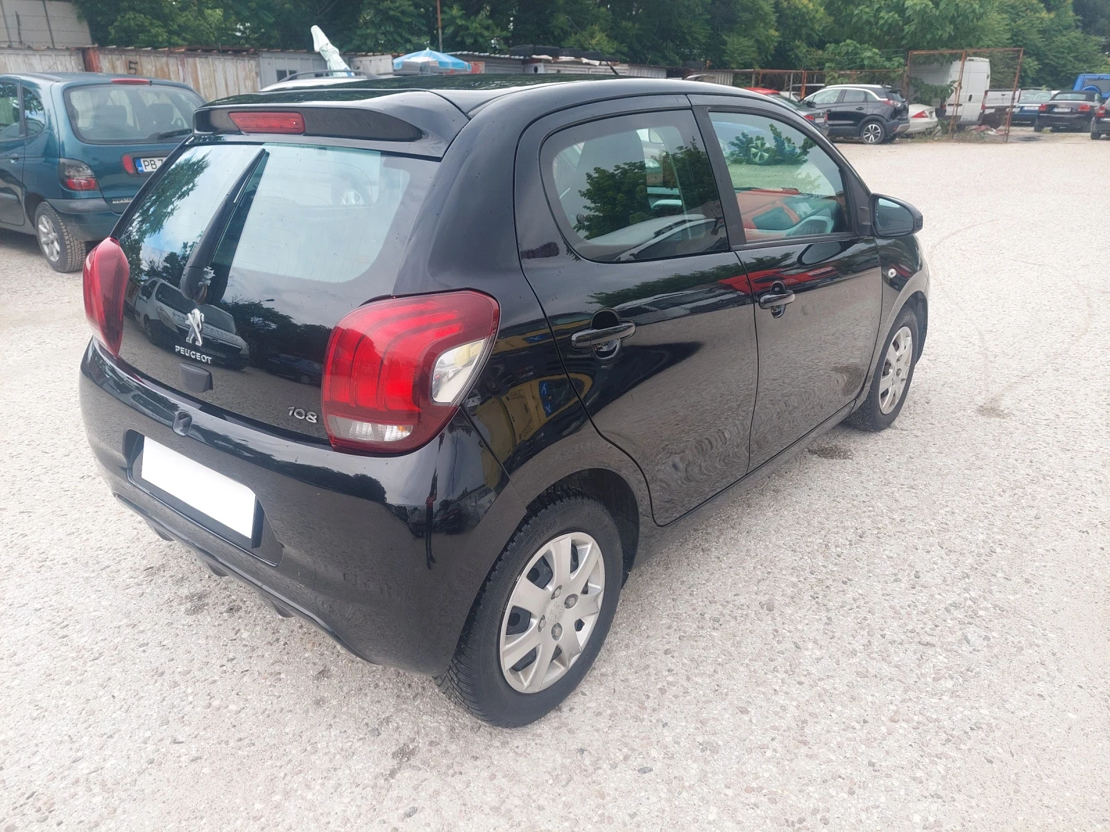 Peugeot 108 1.0, снимка 10 - Автомобили и джипове - 54785828