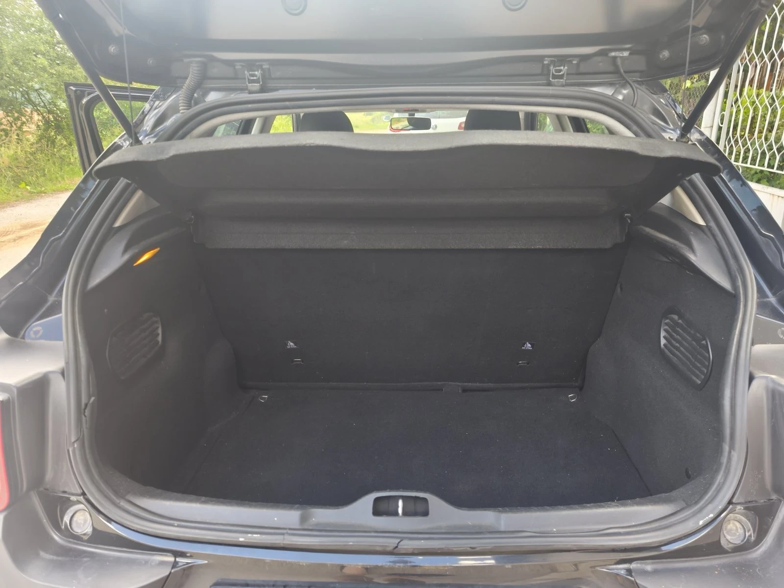 Citroen C4 Cactus, снимка 10 - Автомобили и джипове - 54899389