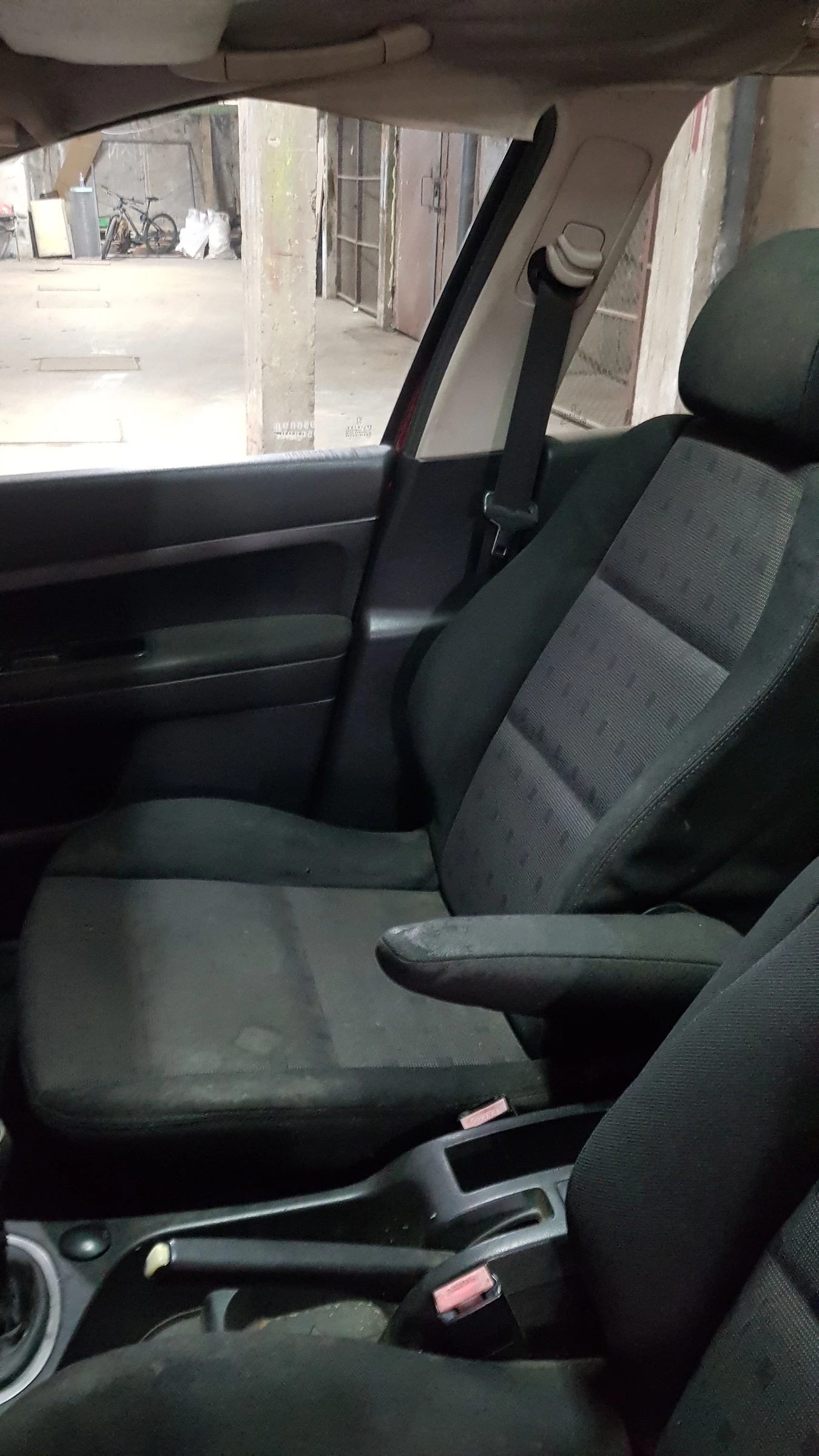 Peugeot 307 2.0 HDI, снимка 13 - Автомобили и джипове - 55121771