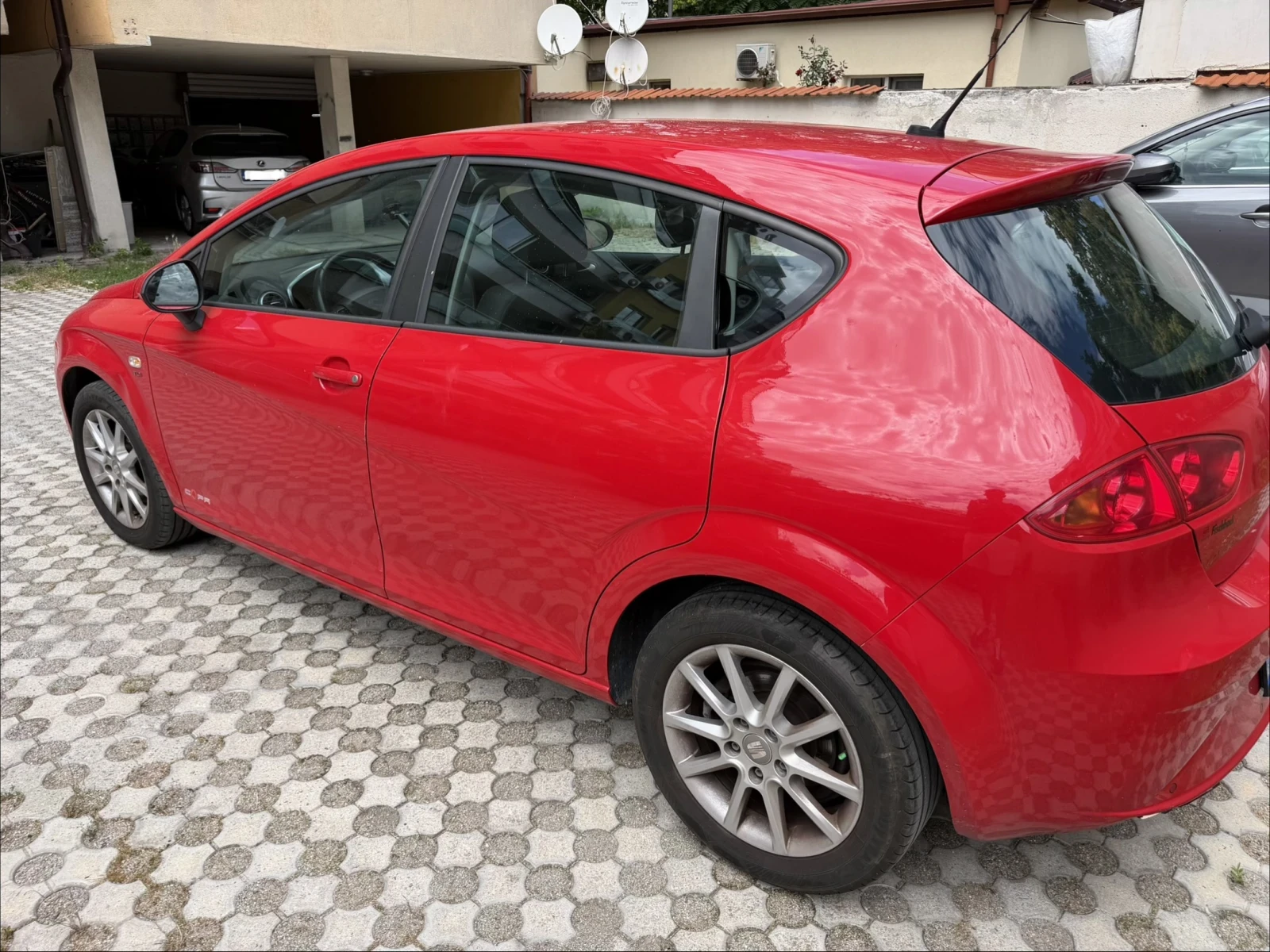 Seat Leon, снимка 3 - Автомобили и джипове - 55262708