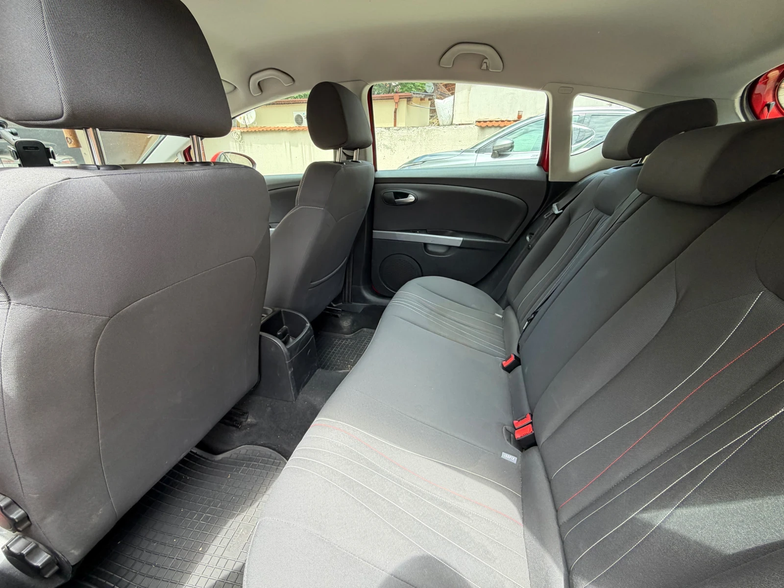 Seat Leon, снимка 11 - Автомобили и джипове - 55262708