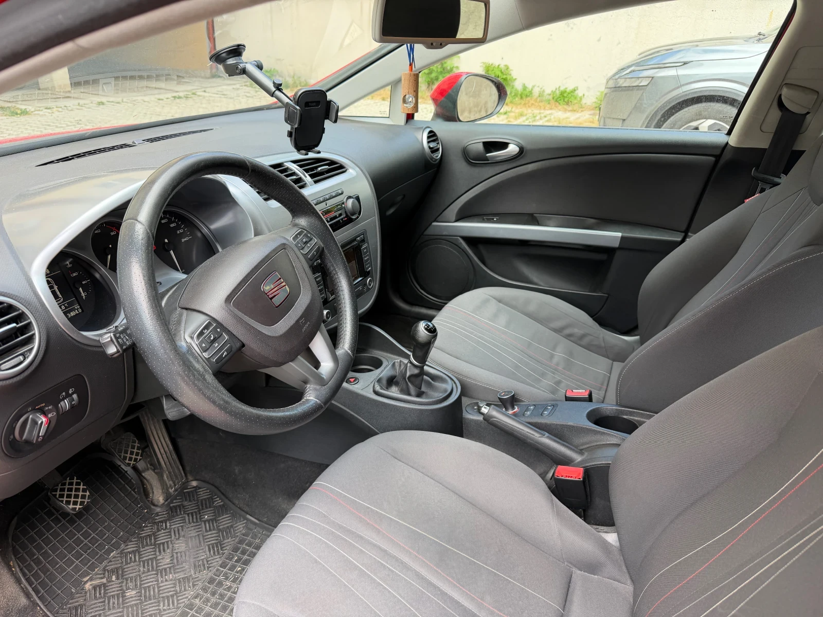 Seat Leon, снимка 6 - Автомобили и джипове - 55262708