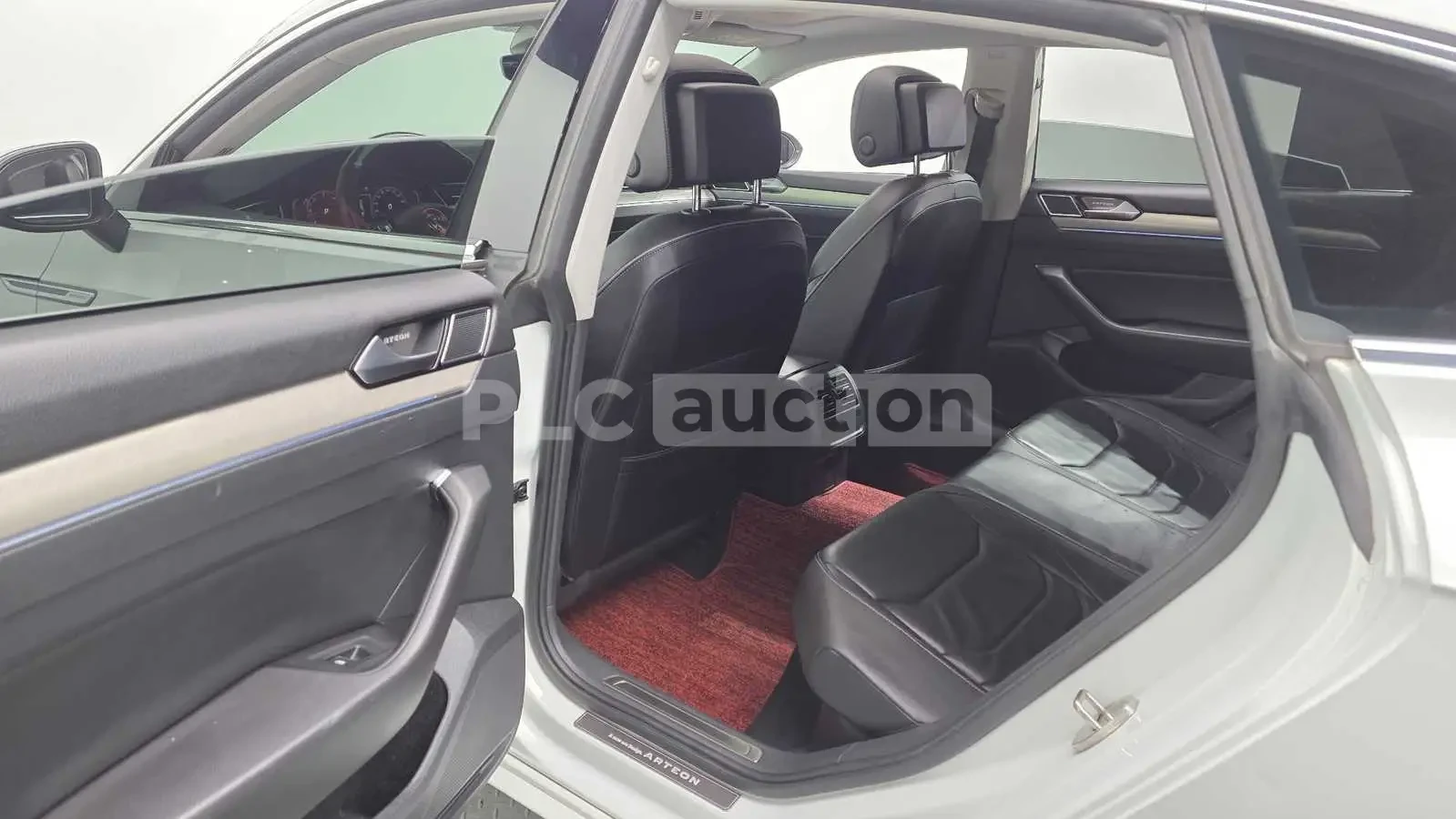 VW Arteon 2.0TDI PRESTIGE /PANORAMA/360CAM/FULL | Mobile.bg � ����������� 12