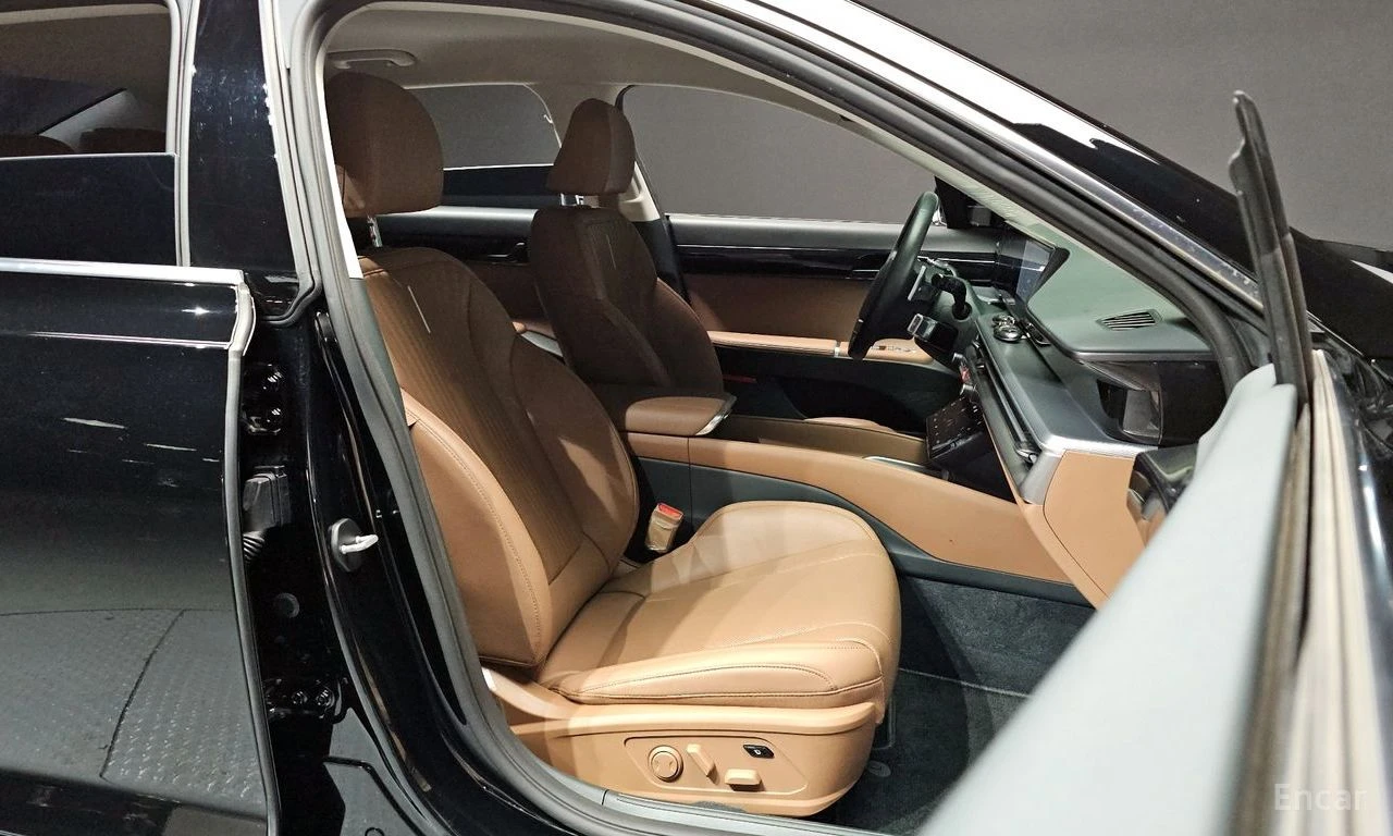 Hyundai Grandeur 3.5* 4X4* EXCLUSIVE* МАСАЖ* ДИСТРОНИК* КРАЙНА ЦЕНА, снимка 8 - Автомобили и джипове - 55532381
