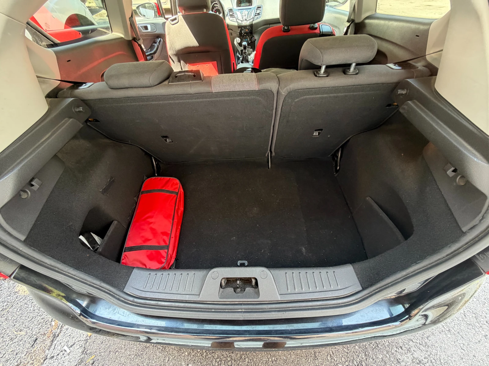 Ford Fiesta Black Edition, снимка 12 - Автомобили и джипове - 55644279