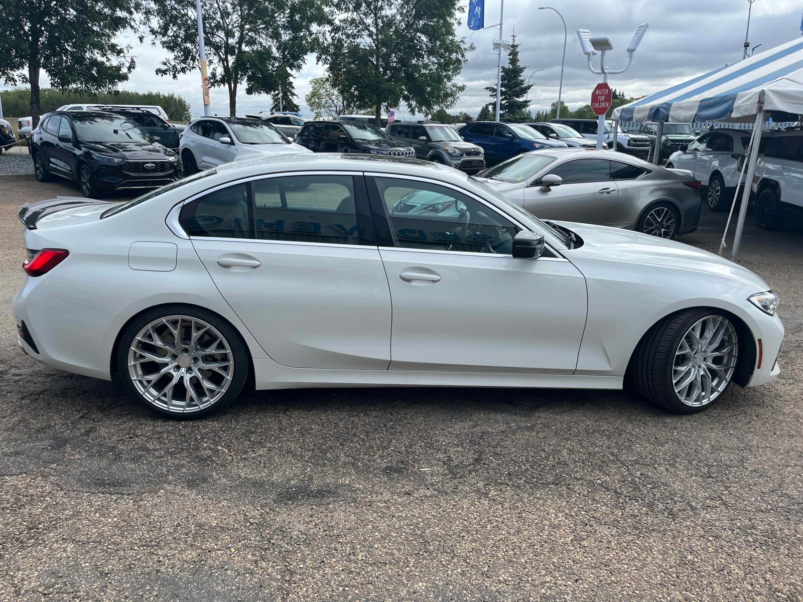 BMW 330 * xDrive * CARFAX * ОПЦИЯ ЗА ФИНАНСИРАНЕ, снимка 16 - Автомобили и джипове - 55954918
