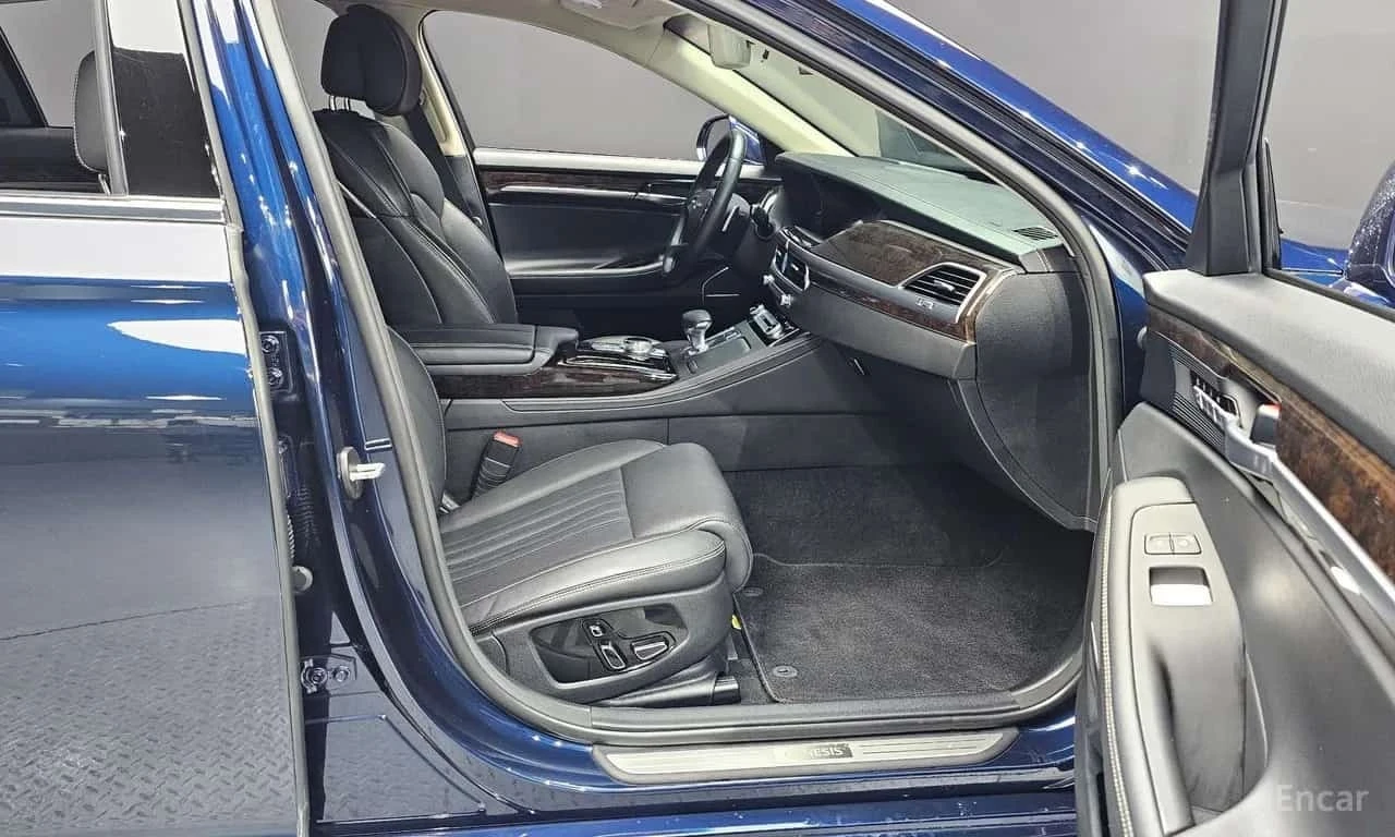 Genesis G90 * 3.3 T AWD * ���� �� �� | Mobile.bg � ����������� 11