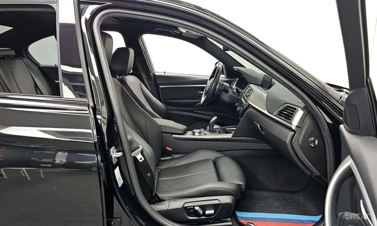 BMW 320, снимка 11 - Автомобили и джипове - 56685572