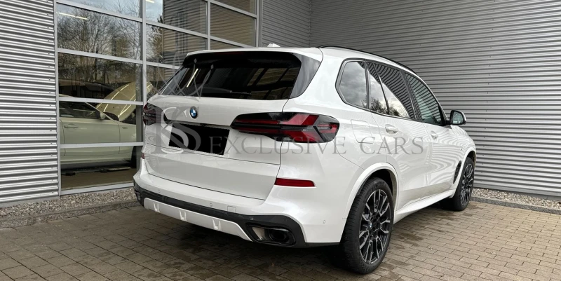 BMW X5 30D * M PACKET* 360* PANO* ВАКУУМ* , снимка 2 - Автомобили и джипове - 49438278