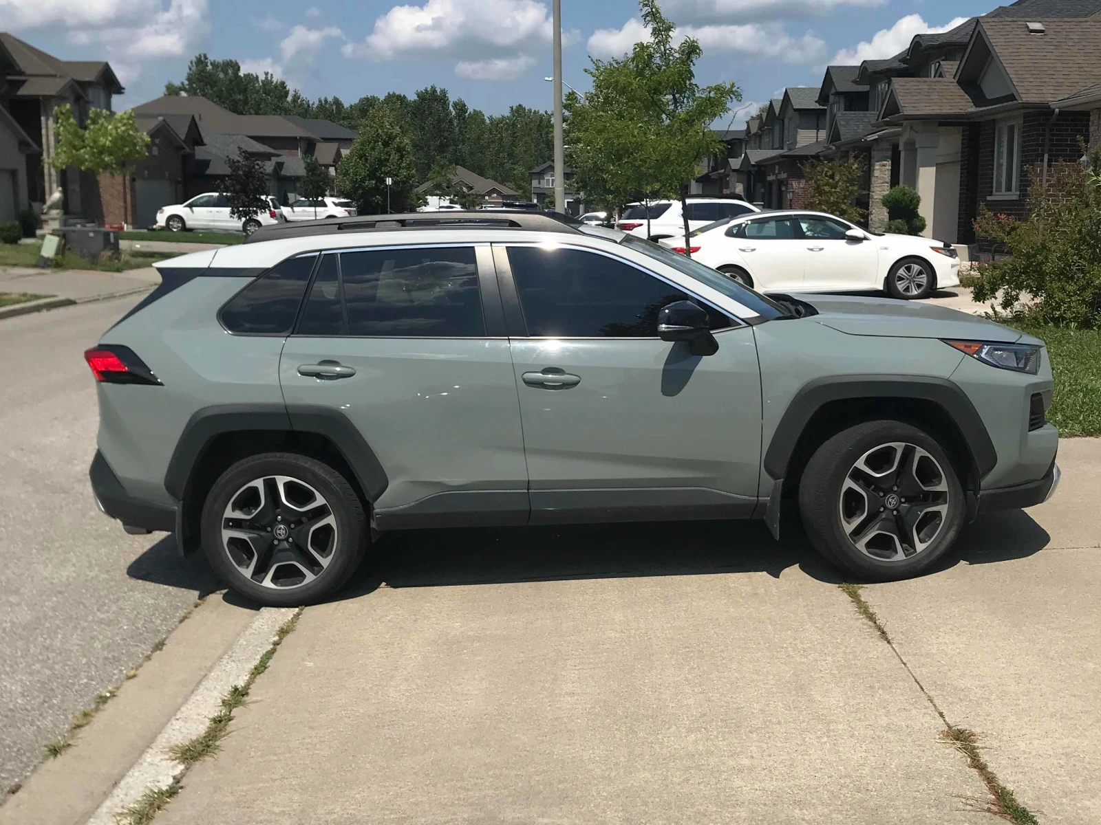 Toyota Rav4 Trail* ЦЕНА ДО БЪЛГАРИЯ* (CARFAX) - изображение 3