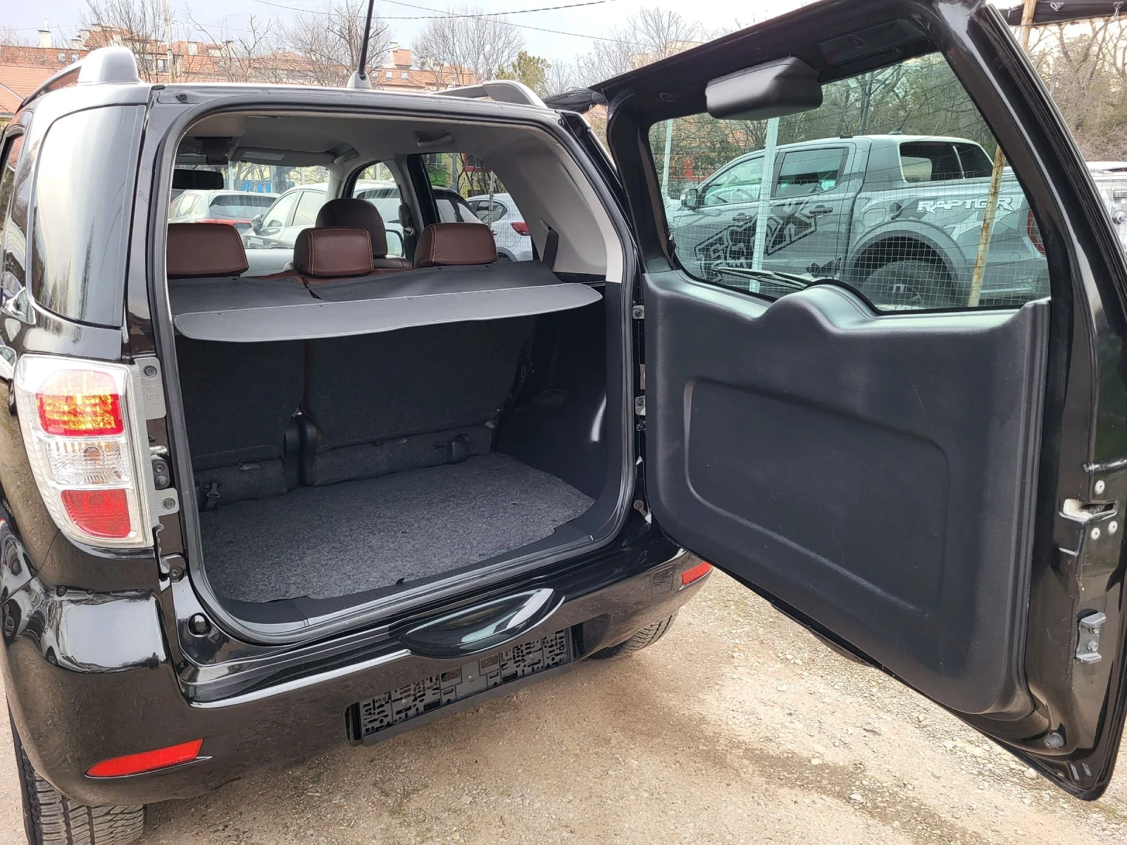 Daihatsu Terios 1.5i / 4WD/ Dolomite-Edition / ������  | Mobile.bg � ����������� 16