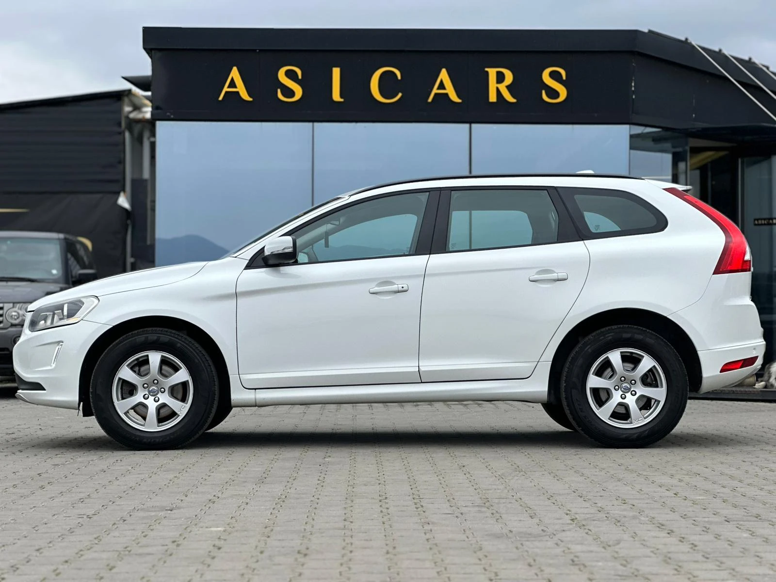 Volvo XC60 / 2.0D / FACELIFT / BUSINESS / | Mobile.bg � ����������� 2