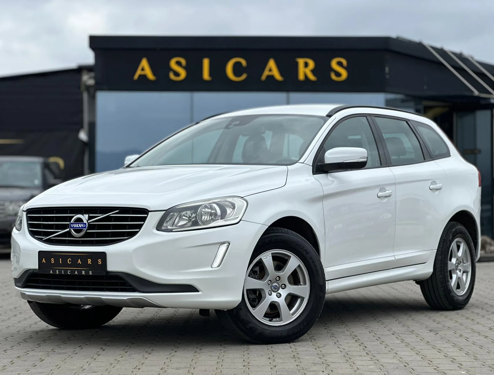 Volvo XC60 / 2.0D / FACELIFT / BUSINESS / | Mobile.bg � ����������� 1