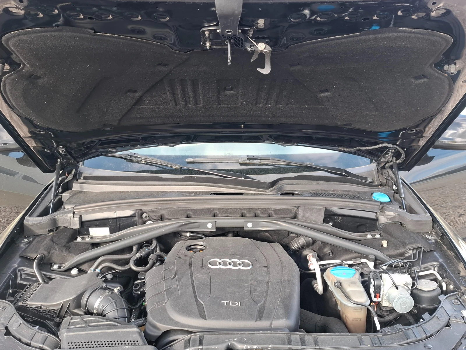 Audi Q5 2.0TDI/quattro/Euro5A, снимка 14 - Автомобили и джипове - 54325360