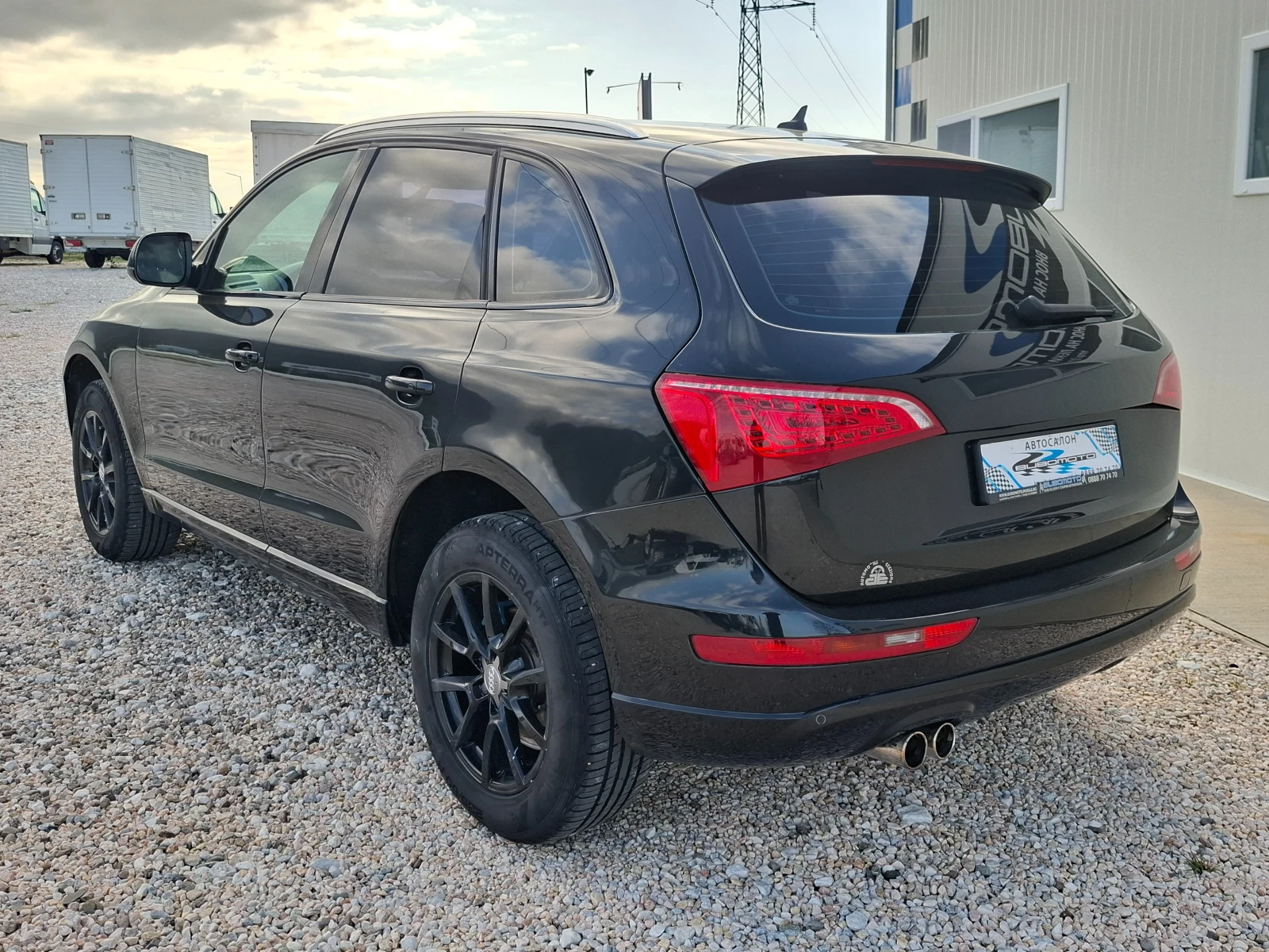 Audi Q5 2.0TDI/quattro/Euro5A, снимка 3 - Автомобили и джипове - 54325360