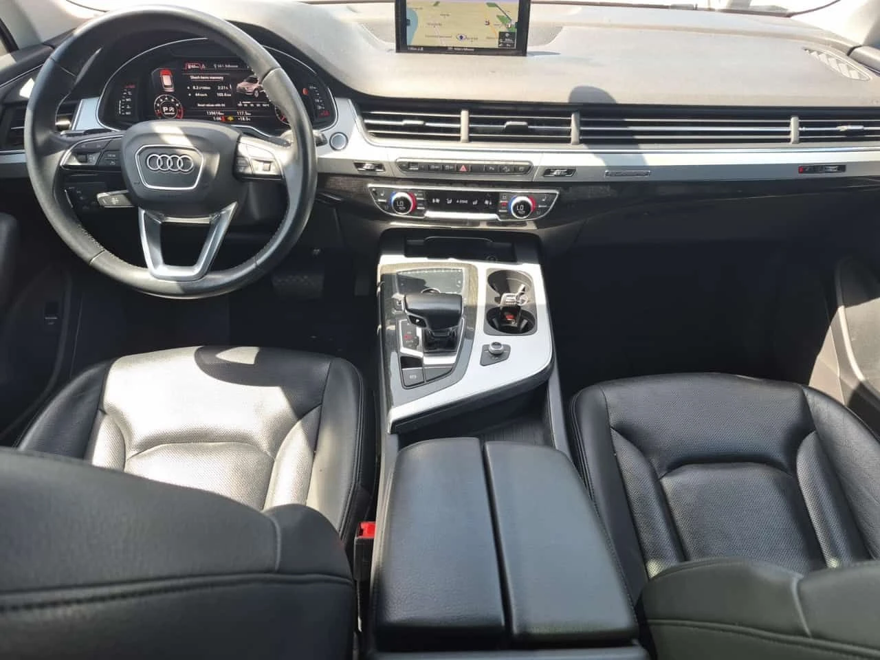 Audi Q7 * PROGRESSIV * ПАНО * ПОДГРЕВИ * KEYLESS * CARFAX, снимка 10 - Автомобили и джипове - 54624040